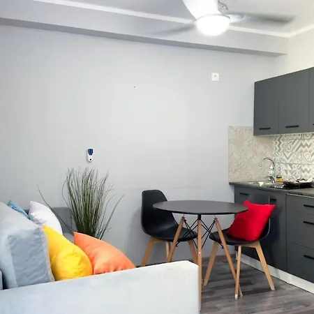 Residenza Santa Anastasia At Piazza Erbe - Lift شقة *