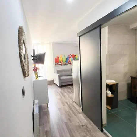 شقة Residenza Santa Anastasia At Piazza Erbe - Lift *
