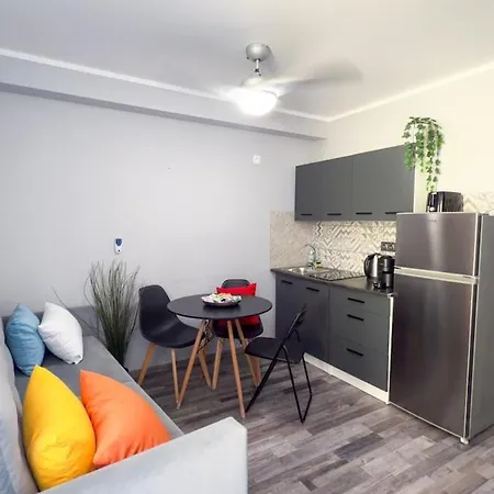 Residenza Santa Anastasia At Piazza Erbe - Lift شقة