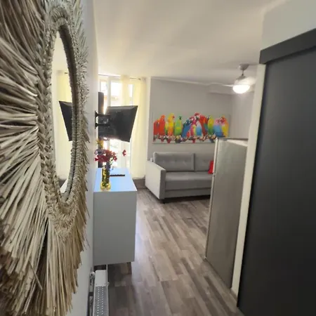 شقة Residenza Santa Anastasia At Piazza Erbe - Lift *