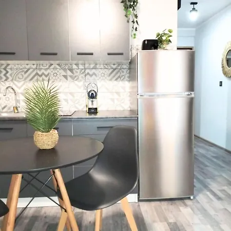 Residenza Santa Anastasia At Piazza Erbe - Lift شقة *