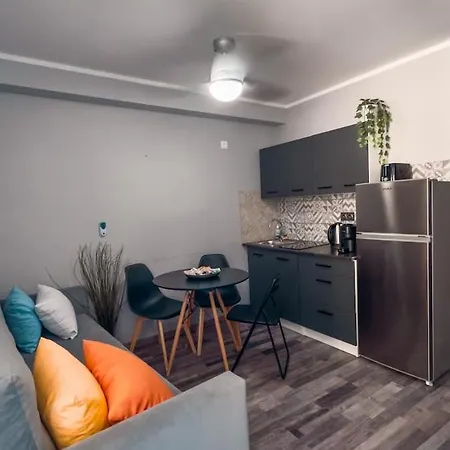 Residenza Santa Anastasia At Piazza Erbe - Lift شقة