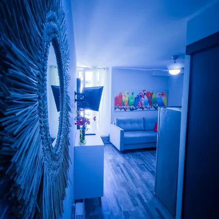 Residenza Santa Anastasia At Piazza Erbe - Lift شقة *