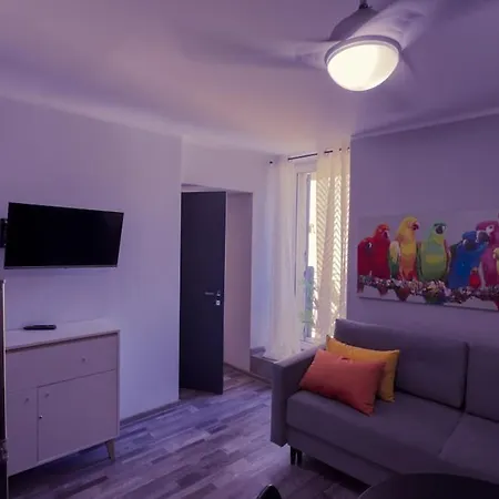 Residenza Santa Anastasia At Piazza Erbe - Lift شقة فيرونا